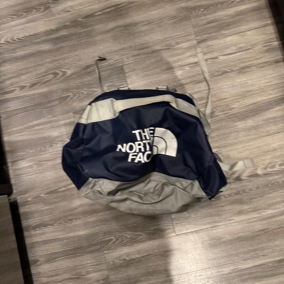 The North Face Basecamp Duffle Bag - Picture 9 of 13